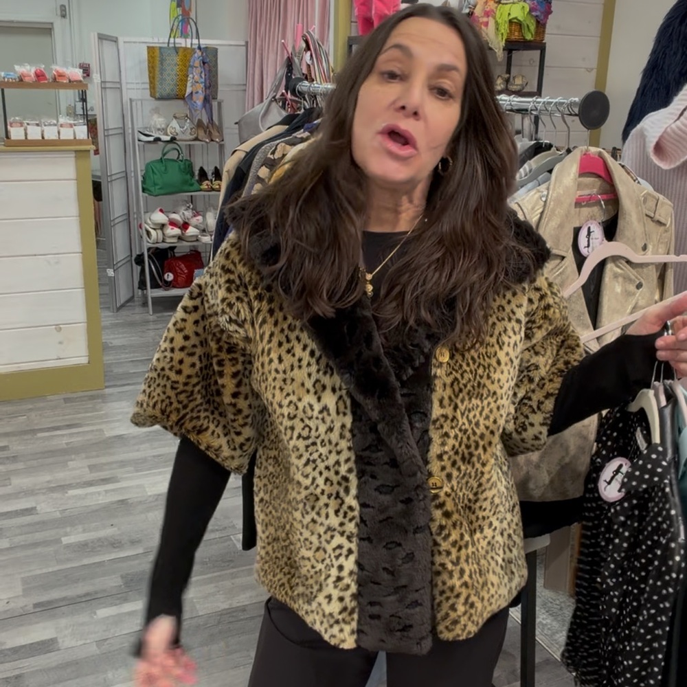 Leopard Print Faux Fur Vintage Coat - Picture 10 of 10
